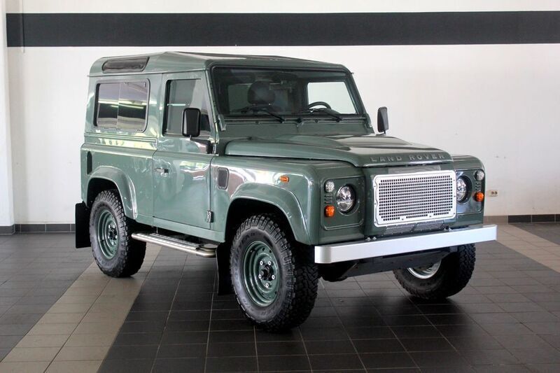 Grün Gebraucht 2007 Land Rover Defender Heritage SUV | 42.900 € - Bild 1/4