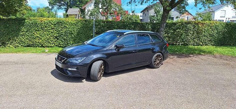 Schwarz Gebraucht 2019 Seat Leon ST FR Kombi | 15.500 € (Guter Preis) - Bild 1/4