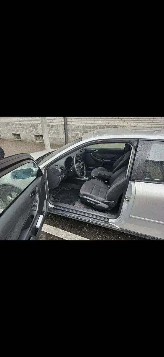 Occasion Audi A3 Attraction 102 ch (75 kW) 2002 Gris Citadine