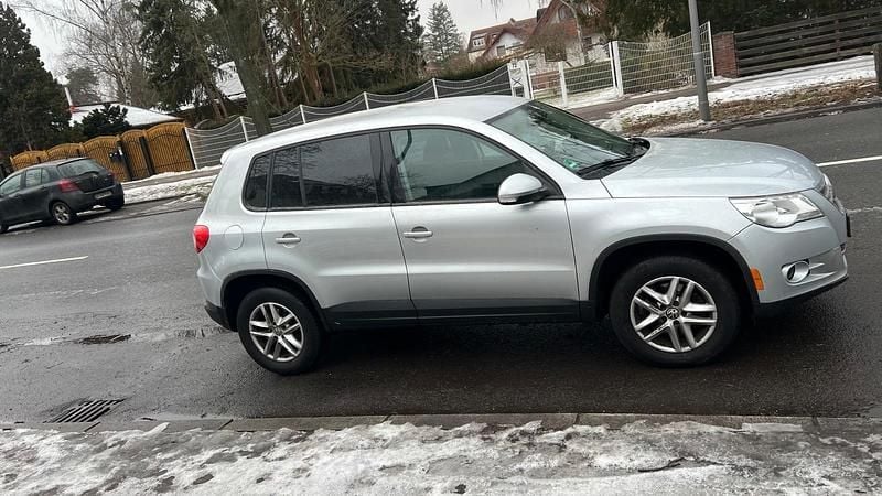 Gebraucht VW Tiguan 200 PS (147 kW) 2011 Silber SUV