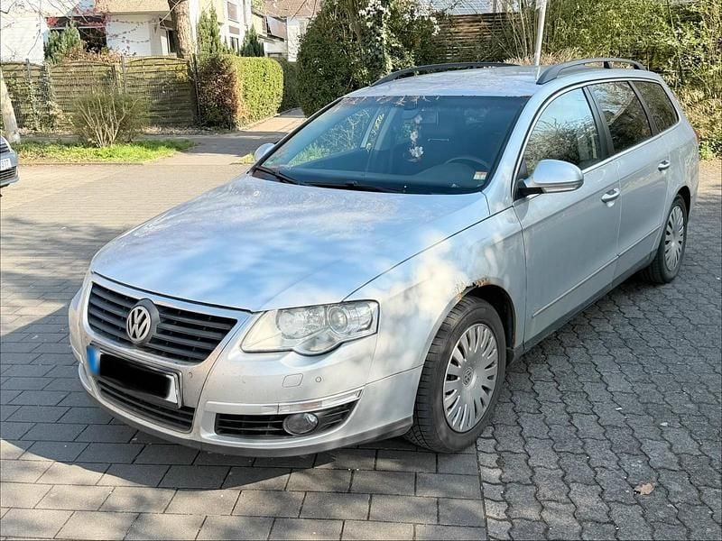 Gebraucht VW Passat 140 PS (102 kW) 2008 Silber Kombi
