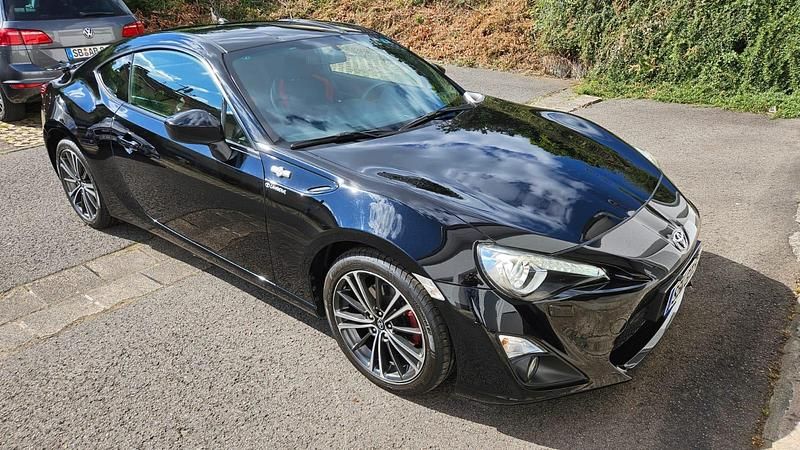 Schwarz Gebraucht 2013 Toyota GT86 GT Coupé | 23.900 € (Guter Preis) - Bild 1/4