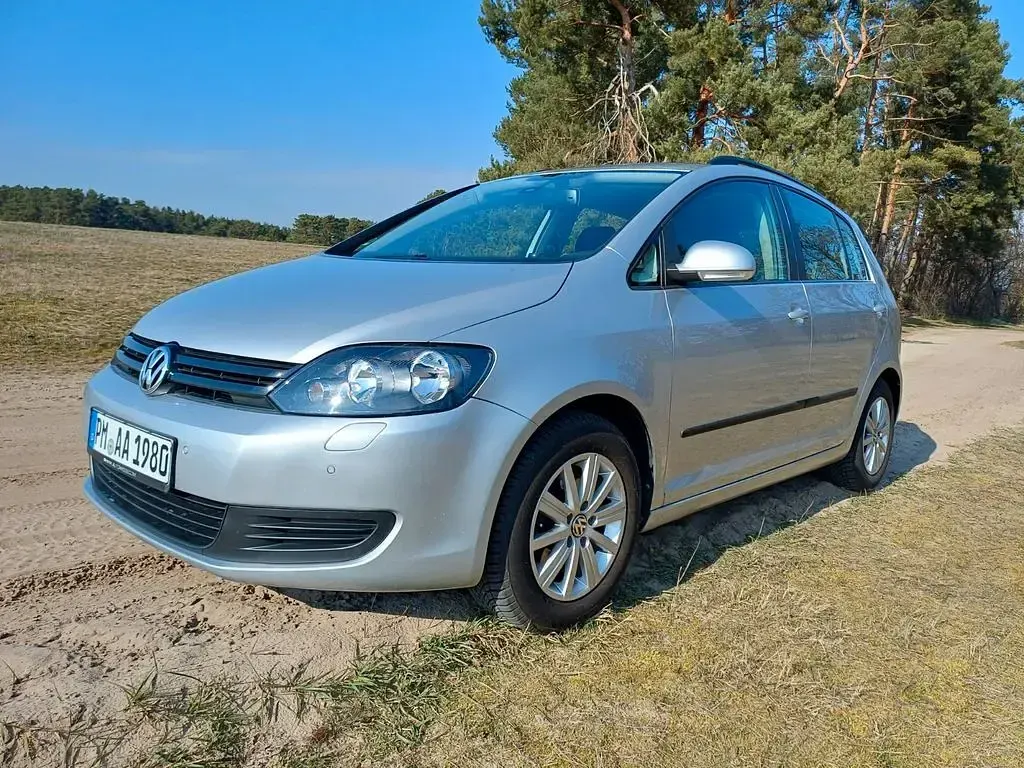 Gebraucht VW Golf Plus Trendline 105 PS (77 kW) 2013 Silber Van / Kleinbus