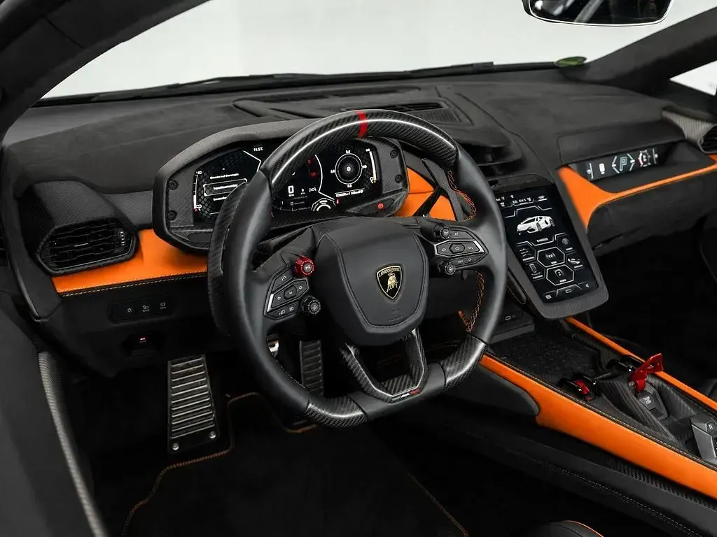 Neu Lamborghini Revuelto 2026 Orange Coupé