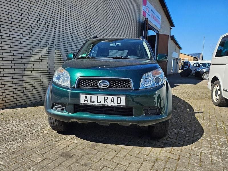 Gebraucht Daihatsu Terios 105 PS (77 kW) 2008 Grün SUV