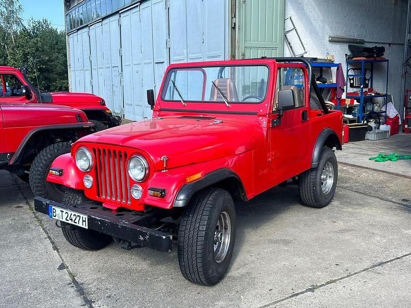 Rot Gebraucht 1981 Jeep CJ SUV | 24.990 € - Bild 1/4