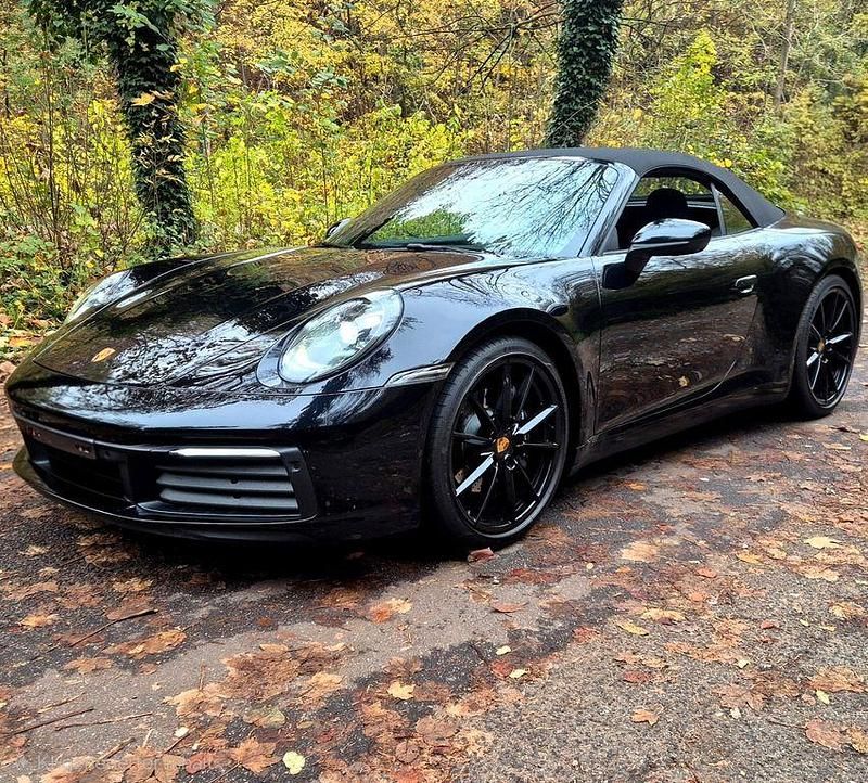 Schwarz Gebraucht 2021 Porsche 911 Carrera 4 Cabriolet Cabrio | 123.990 € (Guter Preis) - Bild 1/4