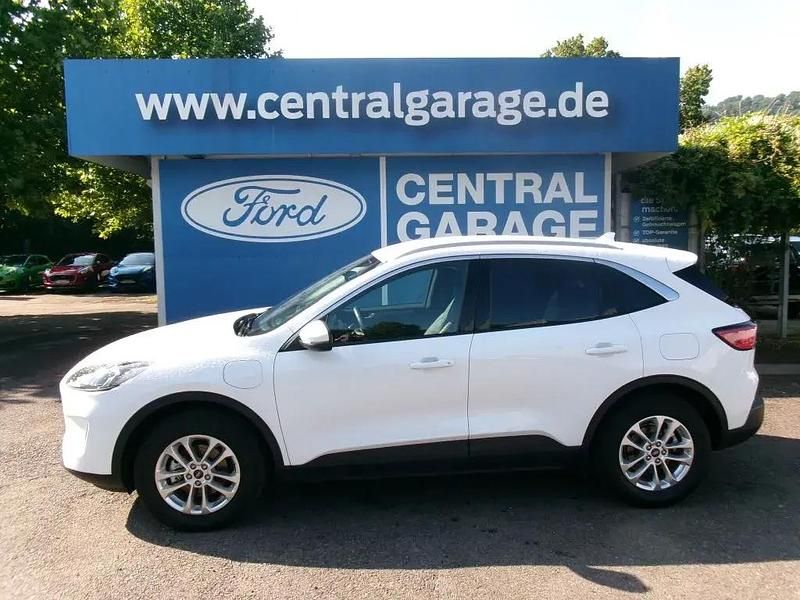 Weiß Gebraucht 2022 Ford Kuga Titanium X SUV | 27.900 € (Fairer Preis) - Bild 1/4
