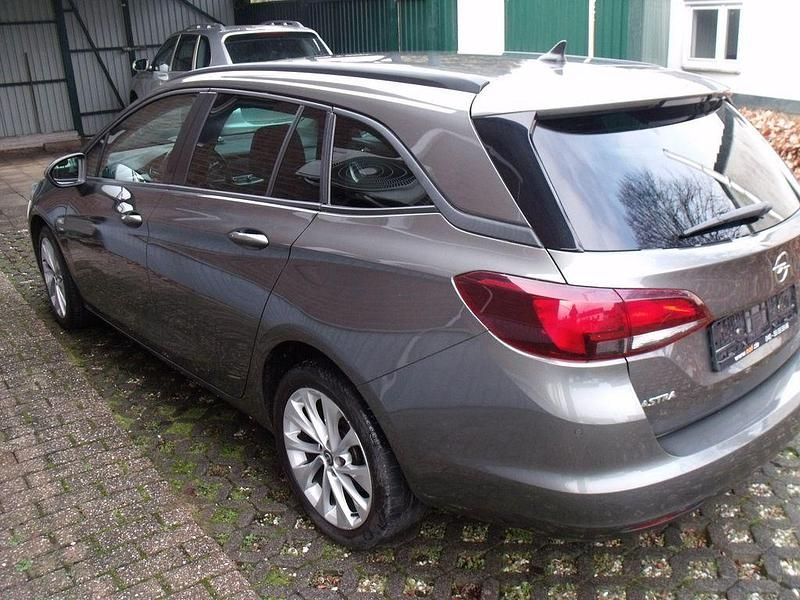 Gebraucht Opel Astra Dynamic 136 PS (100 kW) 2018 Grau Kombi