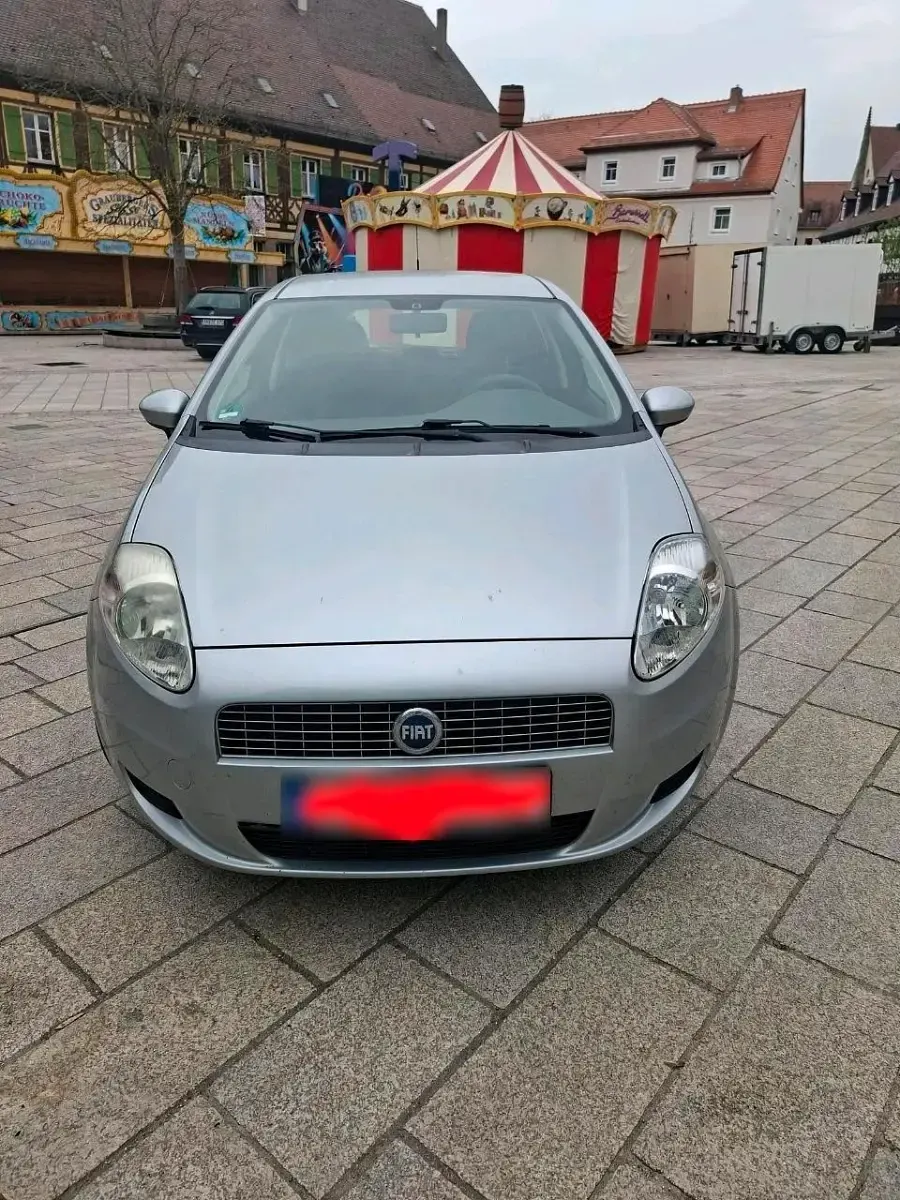 Gebraucht Fiat Grande Punto 77 PS (56 kW) 2007 Grau Kleinwagen