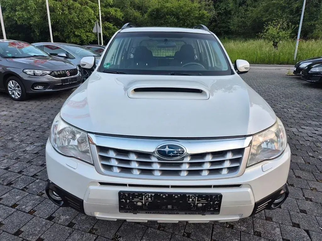 Gebraucht Subaru Forester Comfort 147 PS (108 kW) 2012 Weiß SUV