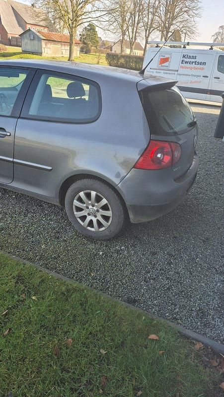 Gebraucht VW Golf IV 75 PS (55 kW) 2005 Kleinwagen