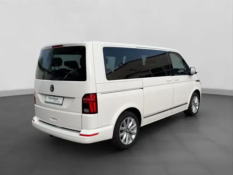 Używany VW Multivan Generation Six 204 KM (150 kW) 2021 Biały Minivan