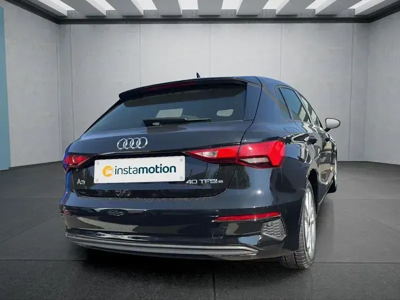Gebraucht Audi A3 Sportback e-tron 204 PS (150 kW) 2023 Schwarz Kleinwagen