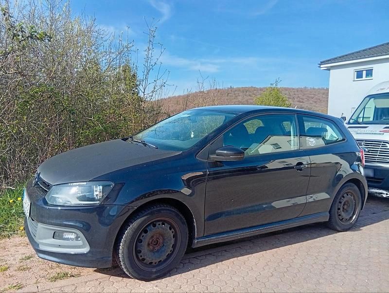 Second-hand VW Polo 90 CP (66 kW) 2012 Negru Hatchback