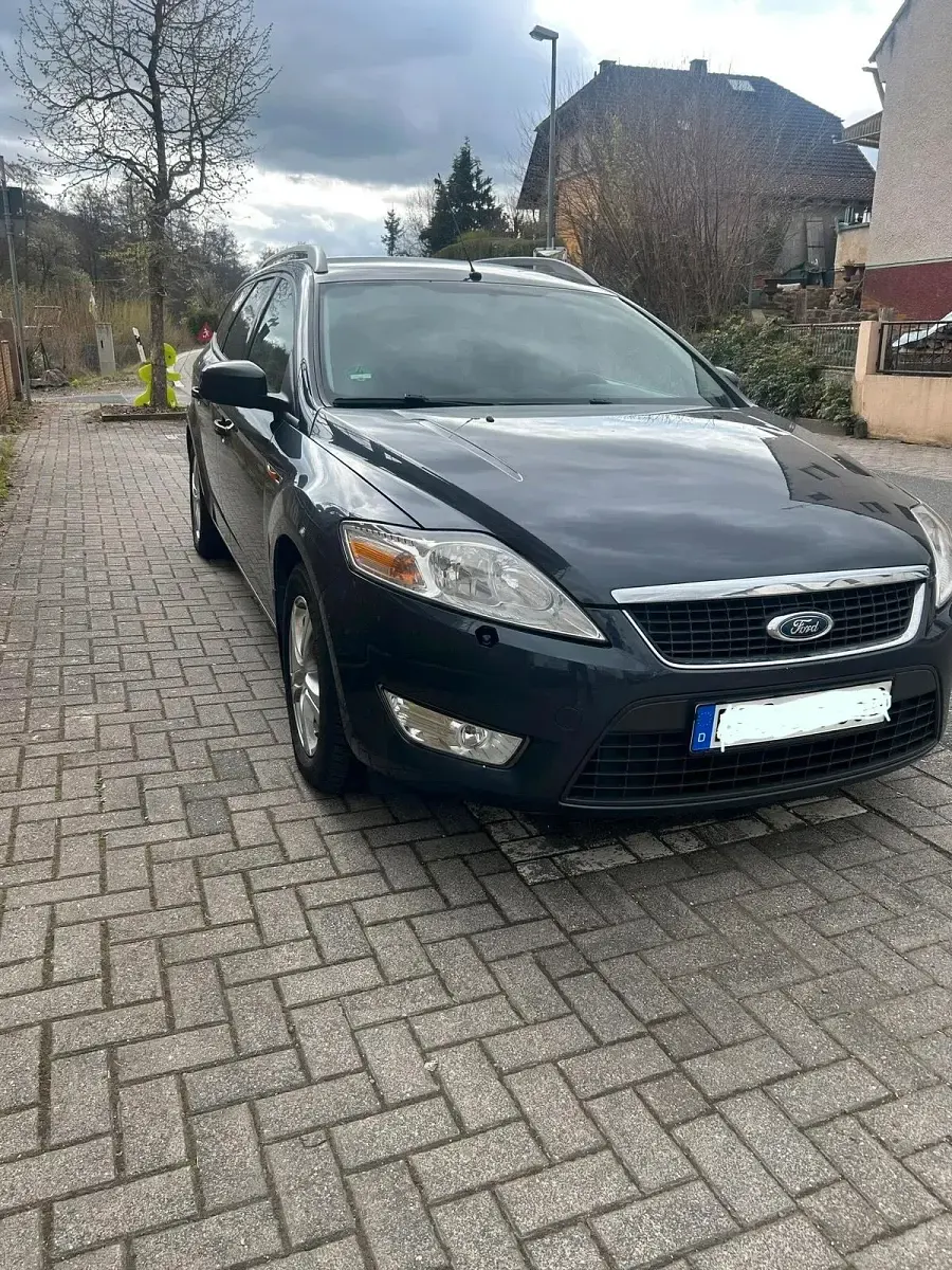 Gebraucht Ford Mondeo 115 PS (84 kW) 2010 Grau Kombi