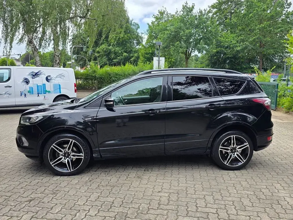 Gebraucht Ford Kuga ST-Line 150 PS (110 kW) 2019 Schwarz SUV