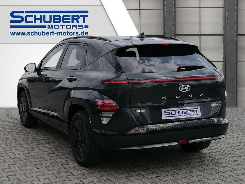 Neu Hyundai Kona Trend 150 kW (204 PS) 2025 Gruen SUV