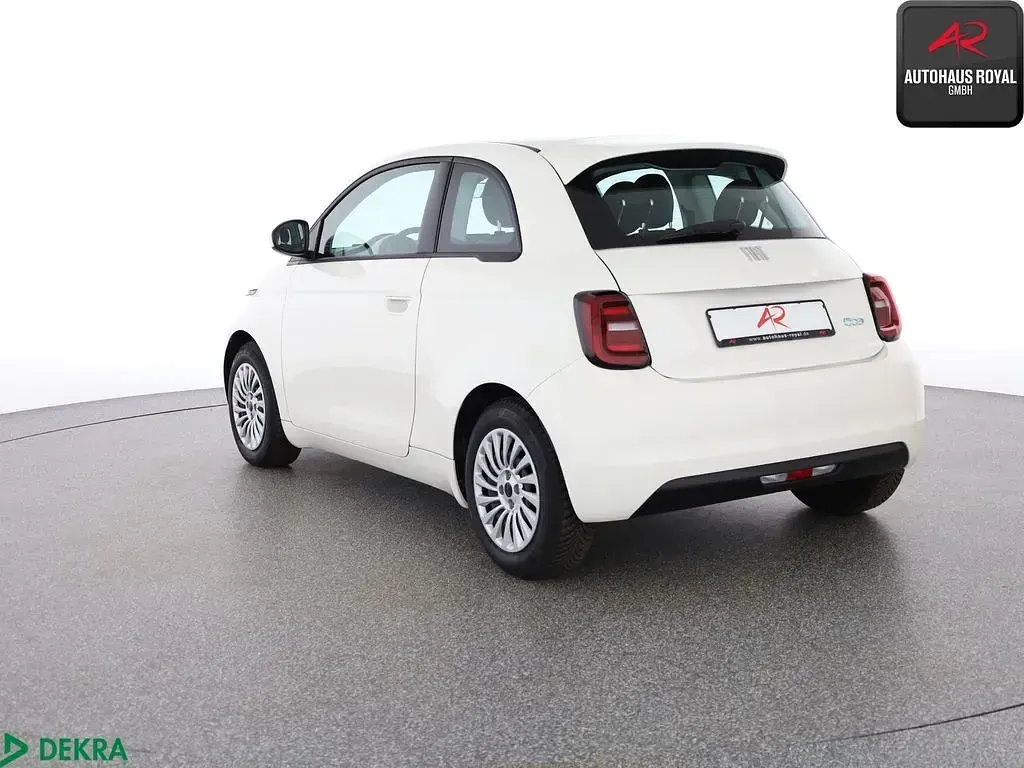 Gebraucht Fiat 500e 86 kW (118 PS) 2023 Weiß Limousine