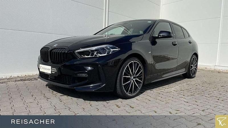 Saphirschwarz metallic Gebraucht 2022 BMW 120 M Sport Kleinwagen | 30.899 € (Fairer Preis) - Bild 1/4