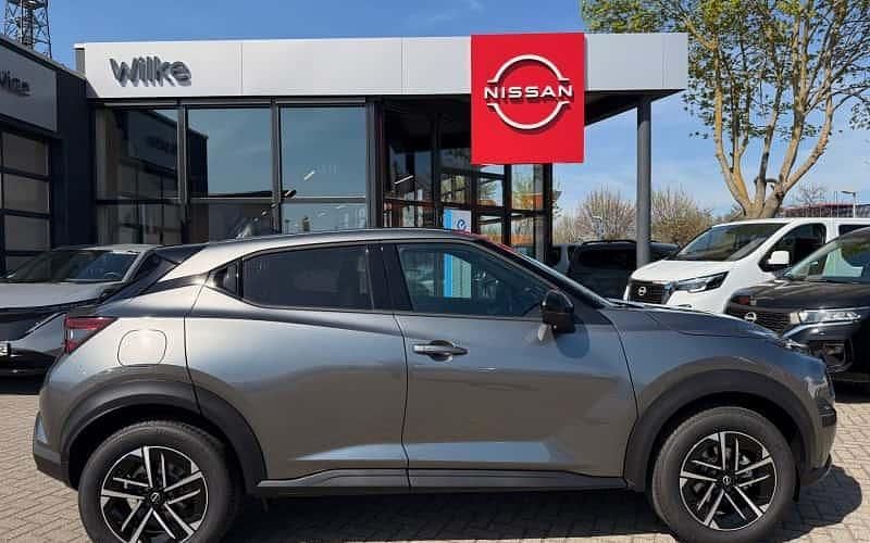 Neu Nissan Juke N-Connecta 143 PS (105 kW) 2025 Grau SUV