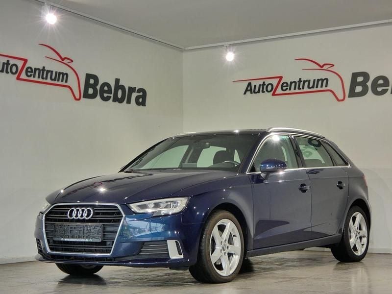 Kosmosblau Gebraucht 2019 Audi A3 Sportback g-tron Sport Limousine | 13.990 € (Fairer Preis) - Bild 1/4