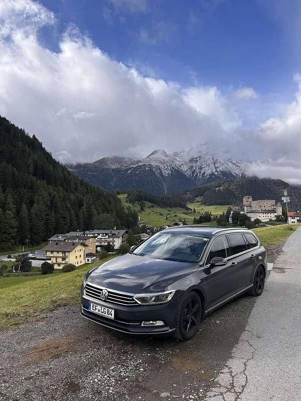 Gebraucht 2016 VW Passat Highline Kombi | 13.470 € (Fairer Preis) - Bild 1/4