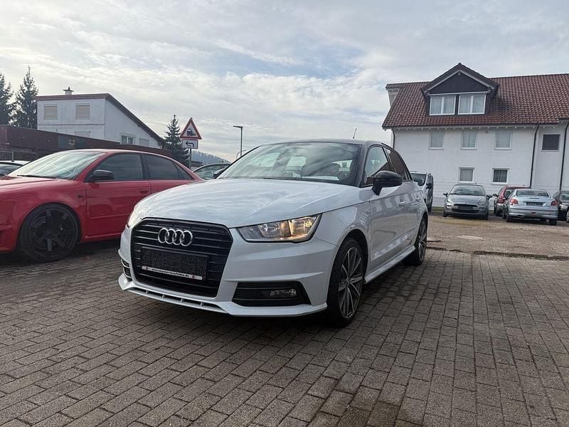 Gebraucht Audi A1 Sportback Basis 95 PS (69 kW) 2016 Weiß Kleinwagen