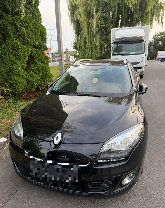 Schwarz Gebraucht 2013 Renault Mégane GrandTour Kombi | 4.200 € (Fairer Preis) - Bild 1/4