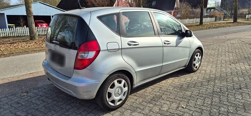 Gebraucht Mercedes A180 2009 Silber Kleinwagen