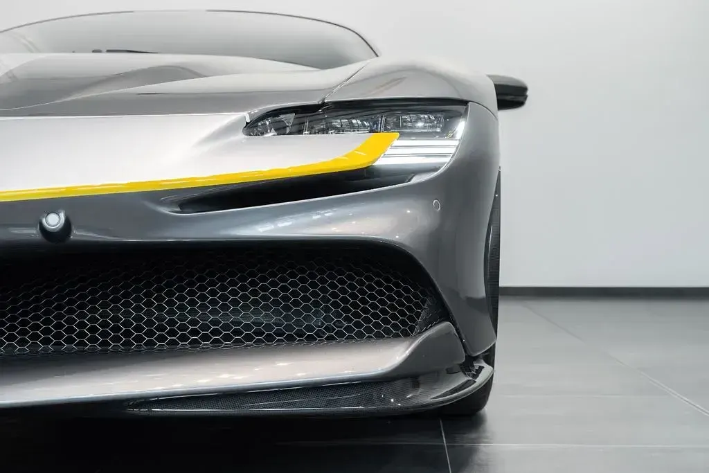 Second-hand Ferrari SF90 999 CP (734 kW) 2021 Gri Coupe