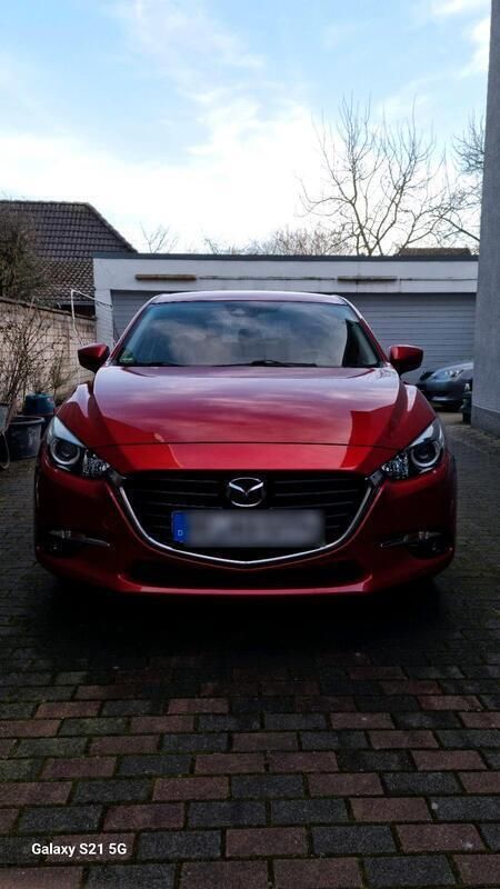 Rot Gebraucht 2017 Mazda 3 Limousine | 12.500 € (Fairer Preis) - Bild 1/4