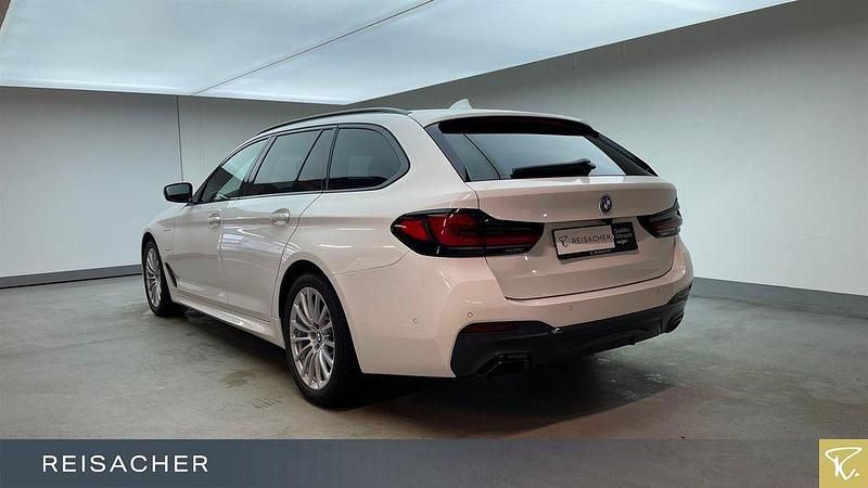 Gebraucht BMW 530e Efficient Dynamics 184 PS (135 kW) 2024 Alpinweiß uni Kombi