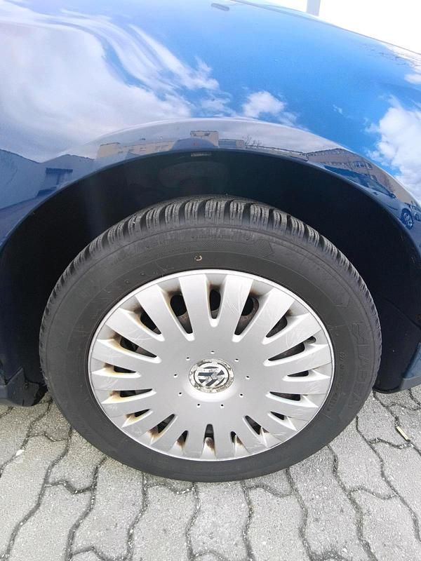 Gebraucht VW Passat 120 PS (88 kW) 2008 Blau Kombi