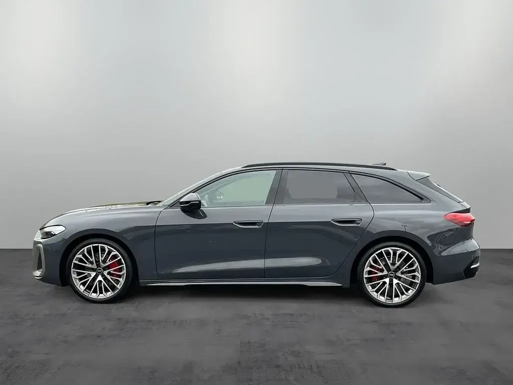 Gebraucht Audi A5 Ambiente 204 PS (150 kW) 2025 Magnetgrau Coupé
