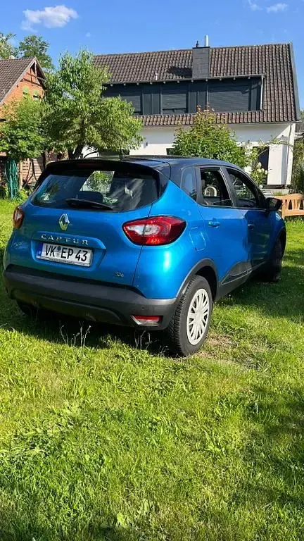 Gebraucht Renault Captur Life 90 PS (66 kW) 2016 Blau SUV