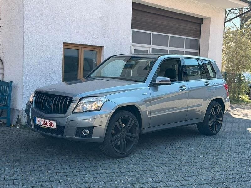 Gebraucht Mercedes GLK200 143 PS (105 kW) 2011 Grau SUV