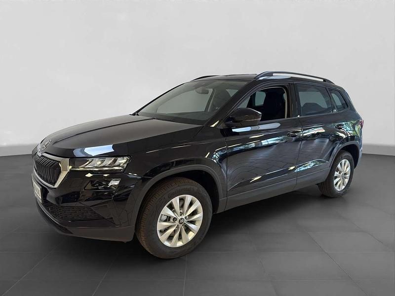 Schwarzmagic perleffekt Gebraucht 2024 Skoda Karoq Selection SUV | 32.690 € (Fairer Preis) - Bild 1/2