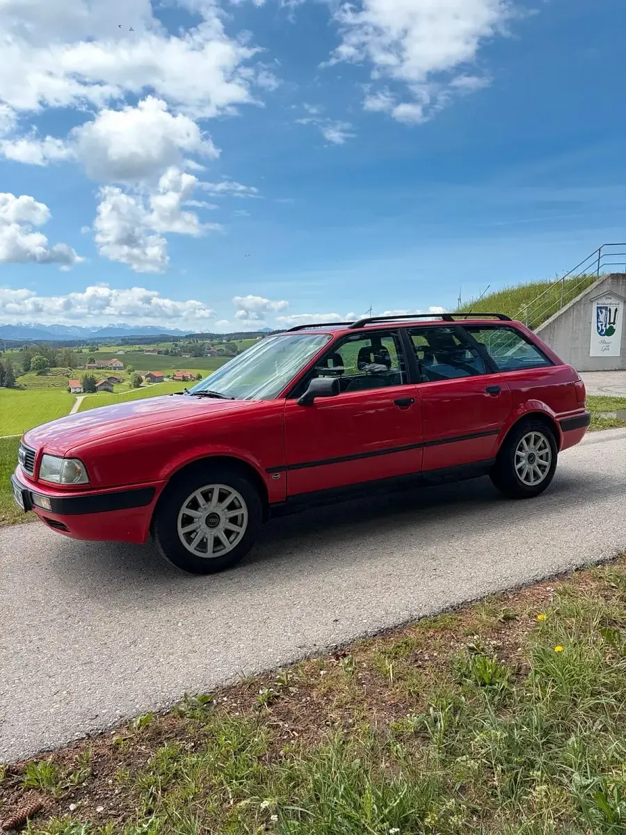 Używany Audi 80 116 KM (85 kW) 1994 Czerwony Kombi