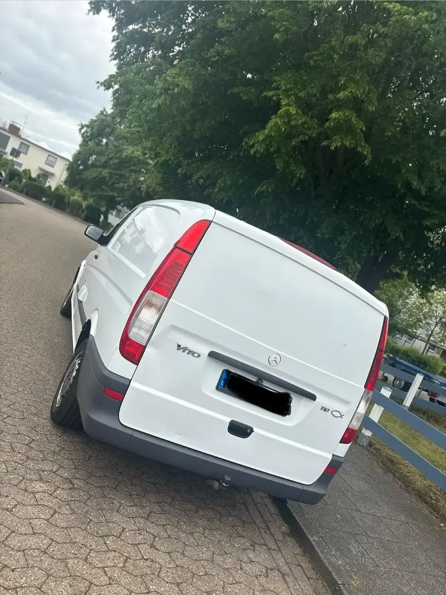 Gebraucht Mercedes Vito 194 PS (142 kW) 2011 Weiß Van