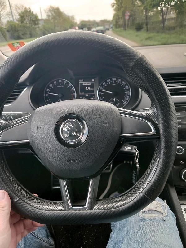 Gebraucht Skoda Octavia 116 PS (85 kW) 2015 Blau Kleinwagen