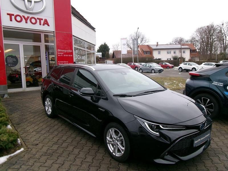 Gebraucht Toyota Corolla Team 122 PS (89 kW) 2021 Schwarz Limousine