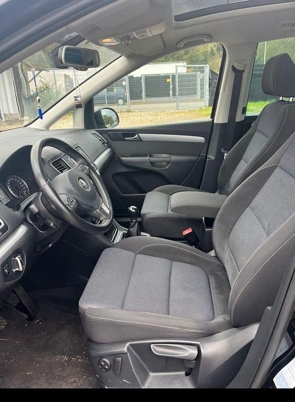 Gebraucht VW Sharan 140 PS (102 kW) 2012 Schwarz Van / Kleinbus