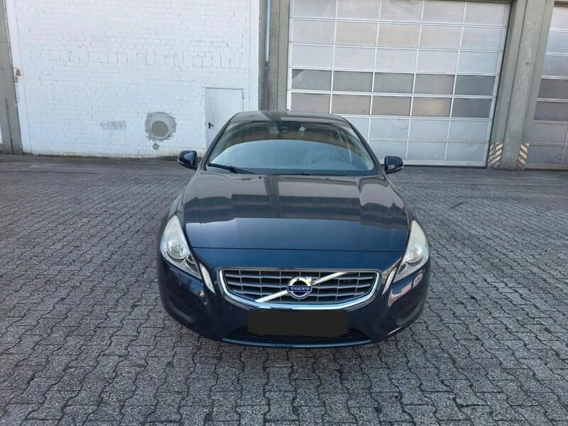 Schwarz Gebraucht 2011 Volvo S60 Limousine | 8.650 € (Guter Preis) - Bild 1/4