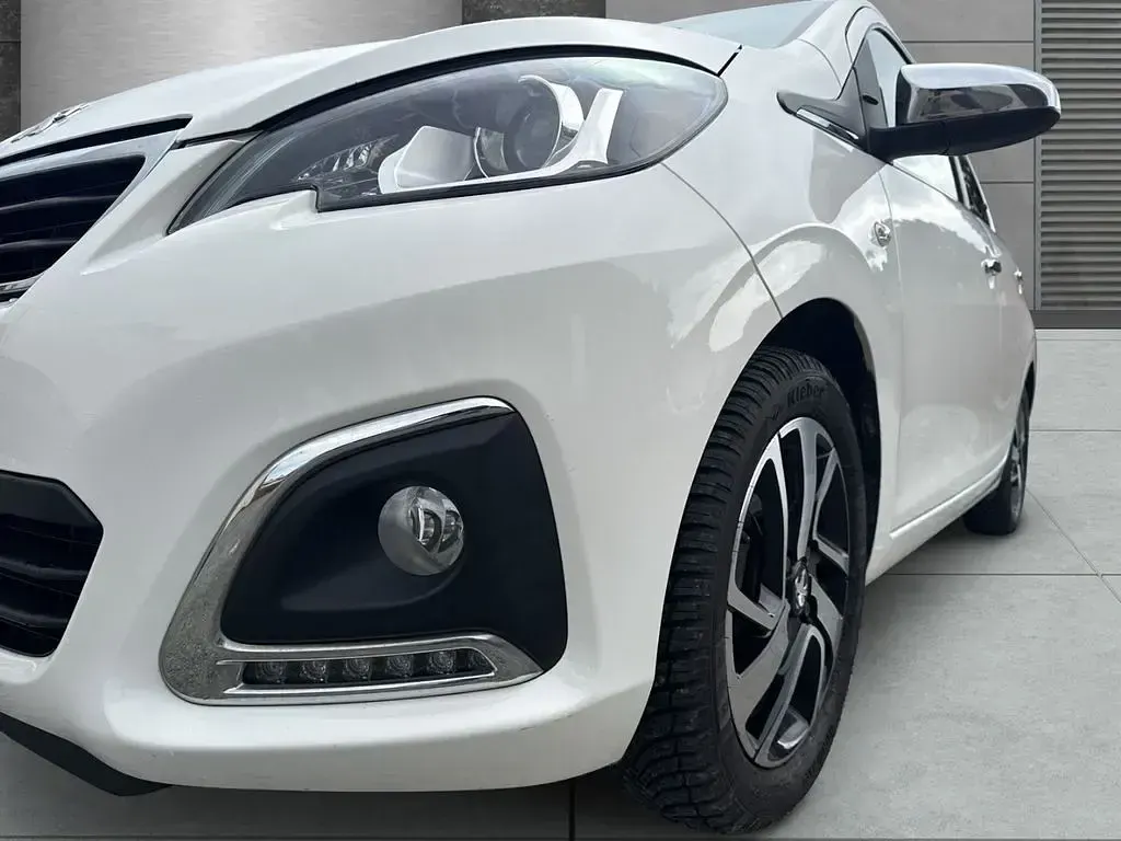 Gebraucht Peugeot 108 Allure 82 PS (60 kW) 2017 Weiß Limousine