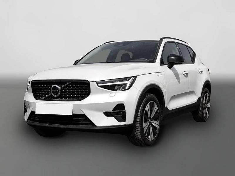 Gebraucht Volvo XC40 Plus 211 PS (155 kW) 2023 Weiß SUV