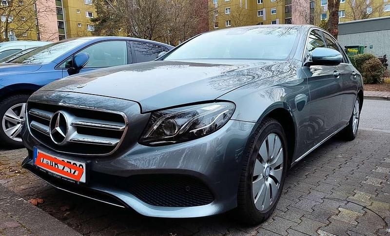 Gebraucht 2018 Mercedes E200 Avantgarde Limousine | 24.500 € (Guter Preis) - Bild 1/4