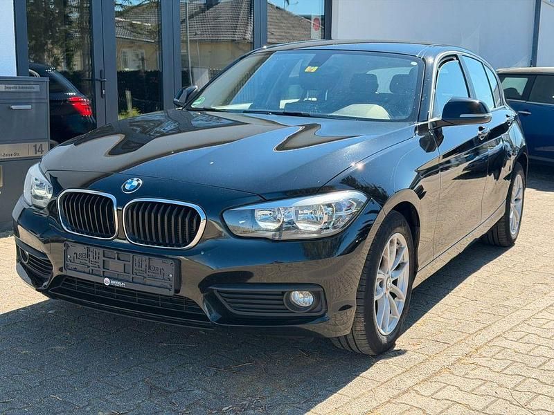 Gebraucht BMW 116 Advantage 109 PS (80 kW) 2018 Schwarz Kleinwagen