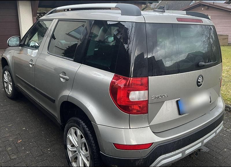 Gebraucht Skoda Yeti 122 PS (89 kW) 2014 Beige SUV