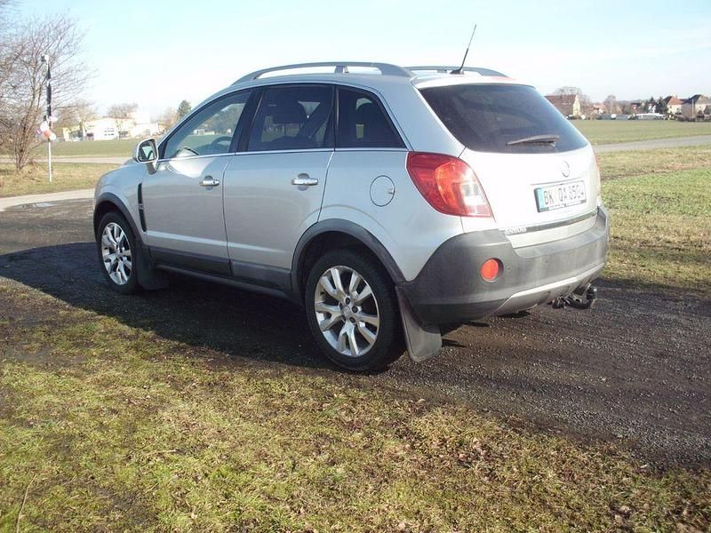 Gebraucht Opel Antara Cosmo 184 PS (135 kW) 2013 Silber SUV
